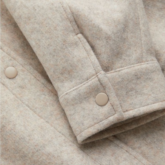 H&M Shacket Light Beige Shirt Jacket button down small - Picture 3 of 7